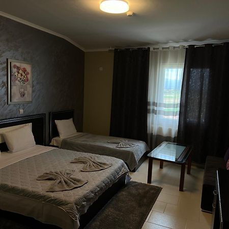 Hotel Yal Restaurant Tetovo Exterior foto