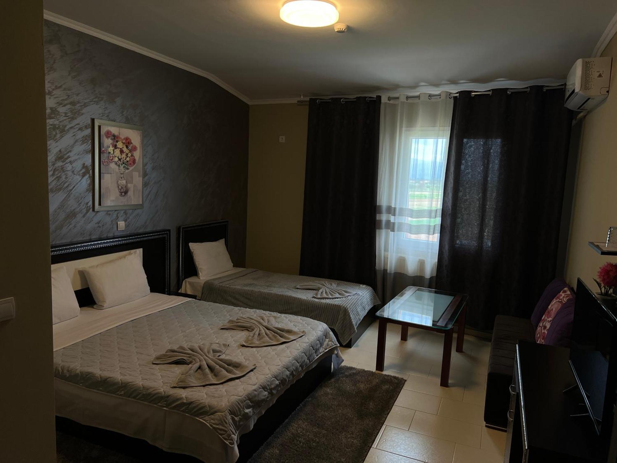 Hotel Yal Restaurant Tetovo Exterior foto
